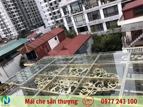 Thi công mái kính sân thượng